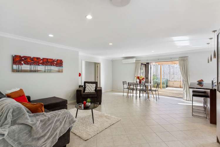 5 Berkshire Terrace Massey_8