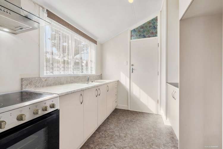 1 Elm Street Waiuku_4