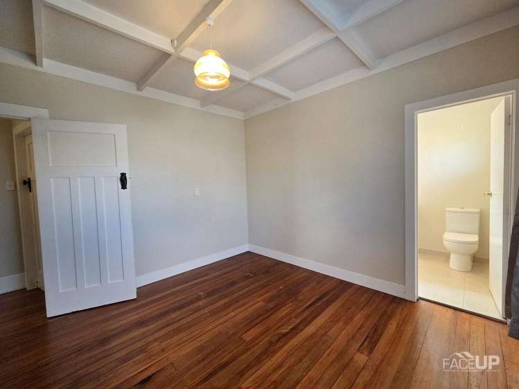 1/16 Northcote Road Takapuna_10