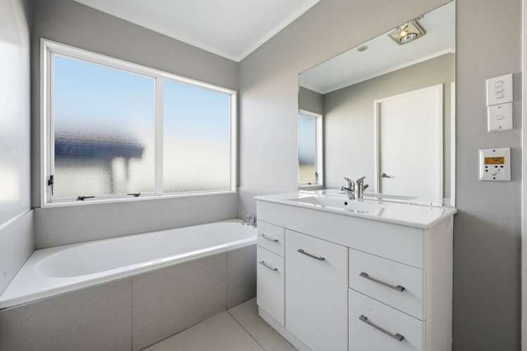 66 De Quincey Terrace Highland Park_13