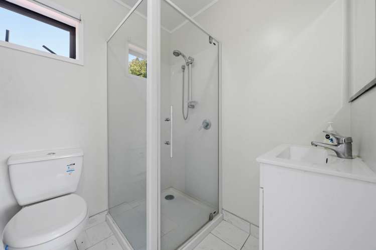 120 Hutchinsons Road Bucklands Beach_20