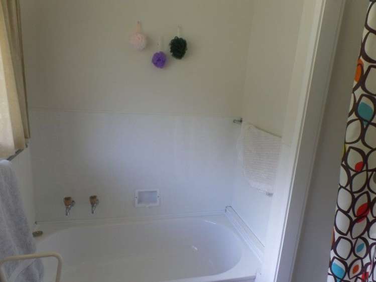 100 Reservoir Road Thames_9