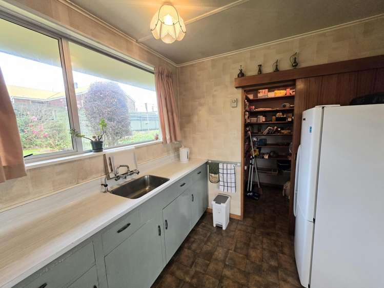 17 Awamoa Road_2