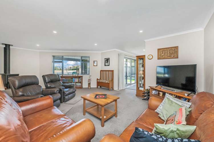 4 Cressy Place Darfield_11