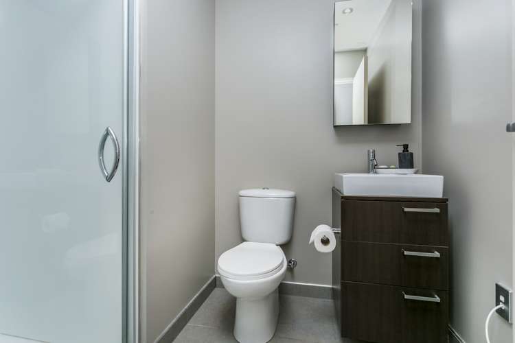 202a/130 Anzac Street Takapuna_8