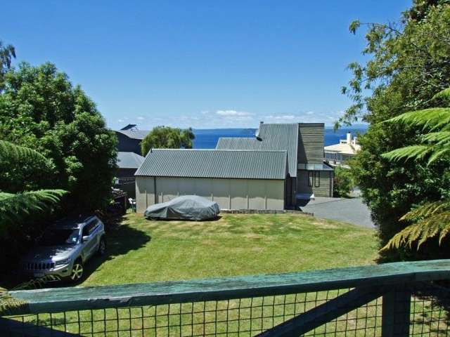 8 Waiparemo Crescent Pukawa_2