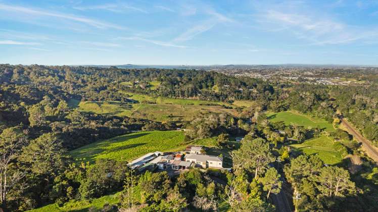 23 Waitakere Road Waitakere_40