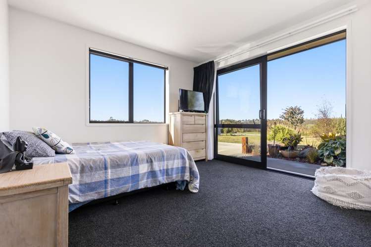 31 Otutira Drive Kinloch_14
