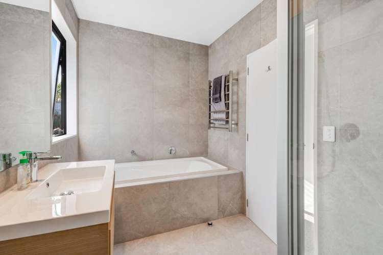 28b Kukuwai Avenue Red Beach_17