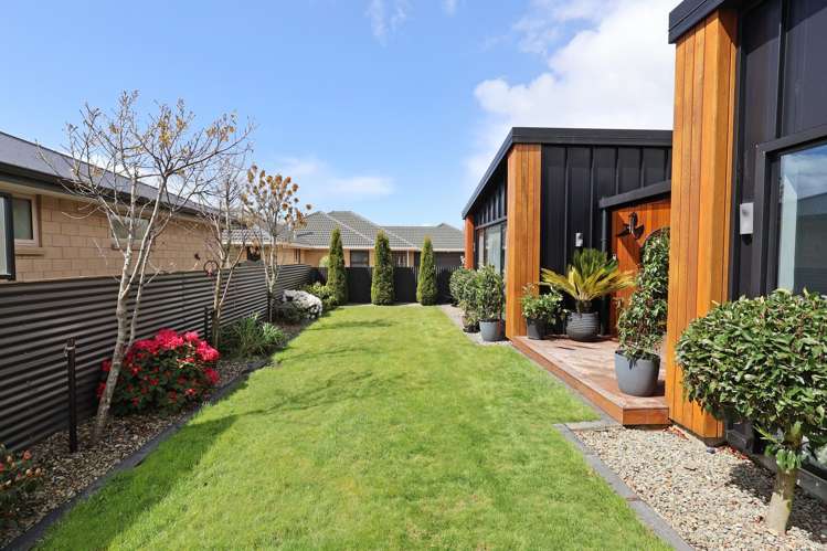 411 North Road Waikiwi_28