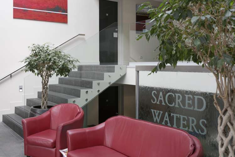 3/225 Lake Terrace Waipahihi_23