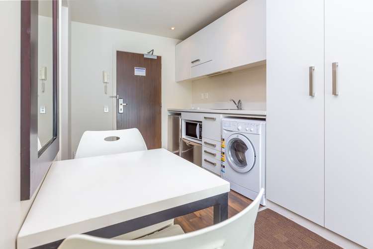 1215/10 Waterloo Quadrant Auckland Central_9