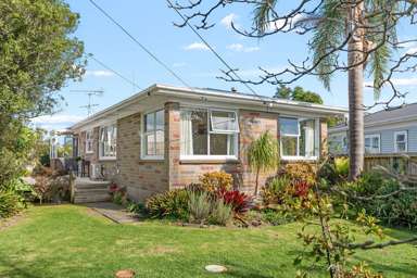 203 Parkhurst Road, Parakai_1