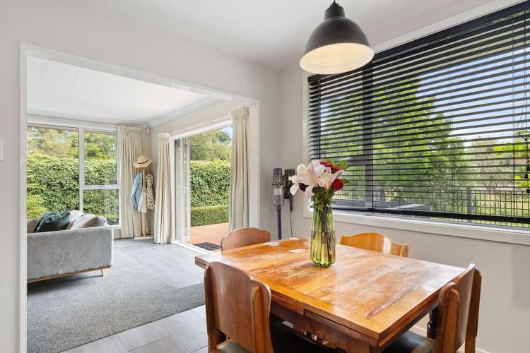 2/5 Esher Place Saint Martins_16