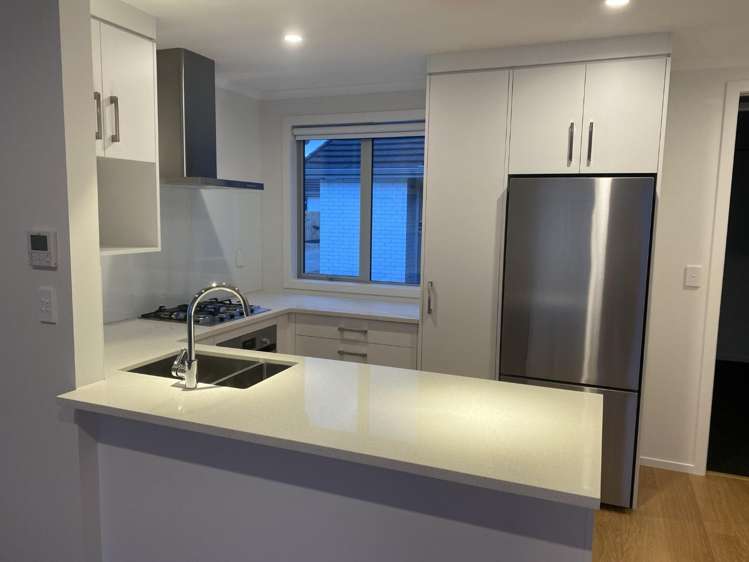 8/36 Herbert Road 10469_6