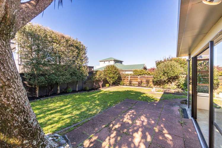2/30 St Vincent Avenue Remuera_12