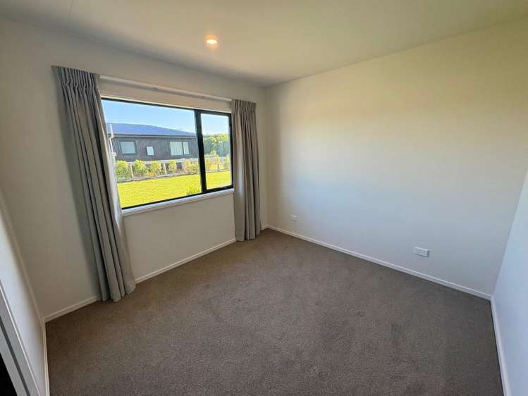 12 Paparoa Way, RD 2 10113_2