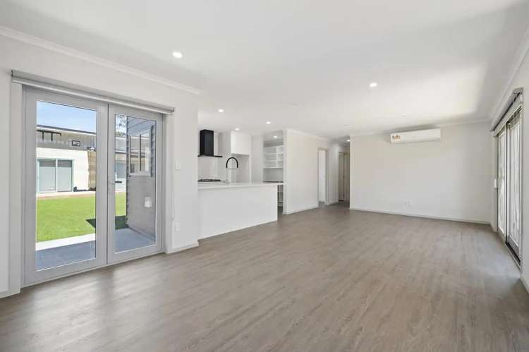 B/15 Noni Street 11211_4