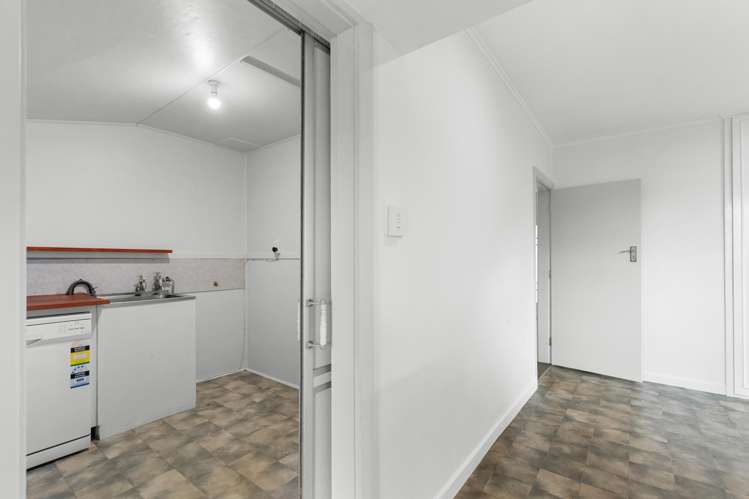 136 Brookside Terrace Bryndwr_15