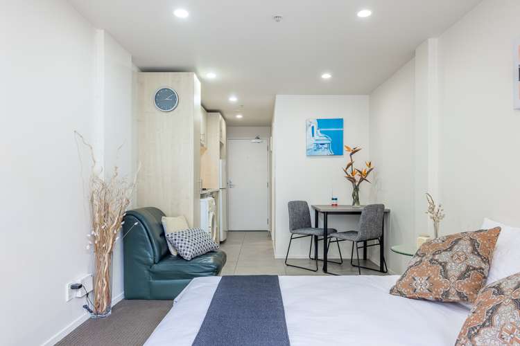 2j/23 Emily Place Auckland Central_3