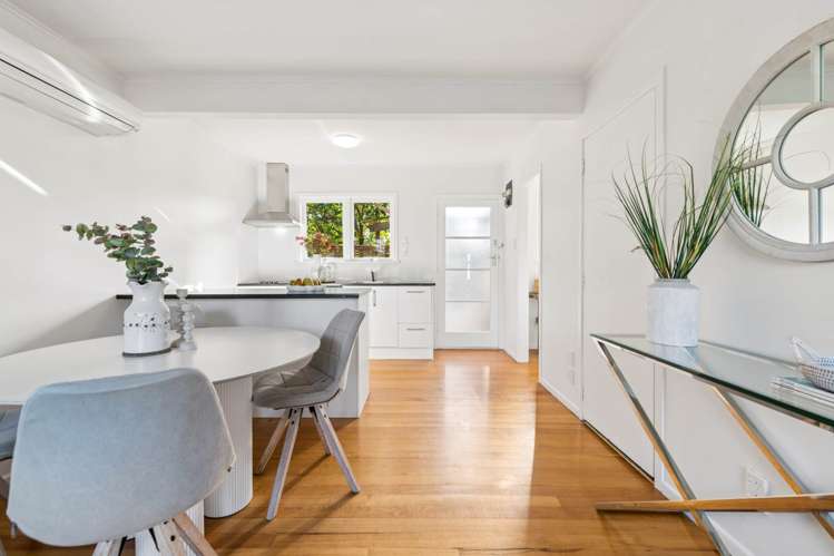 5/63A Landscape Road Mt Eden_7