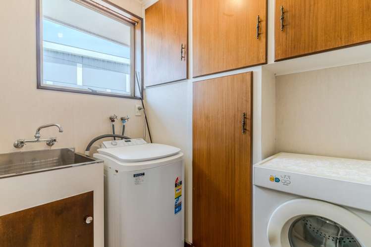 58 Church Street Mosgiel_19