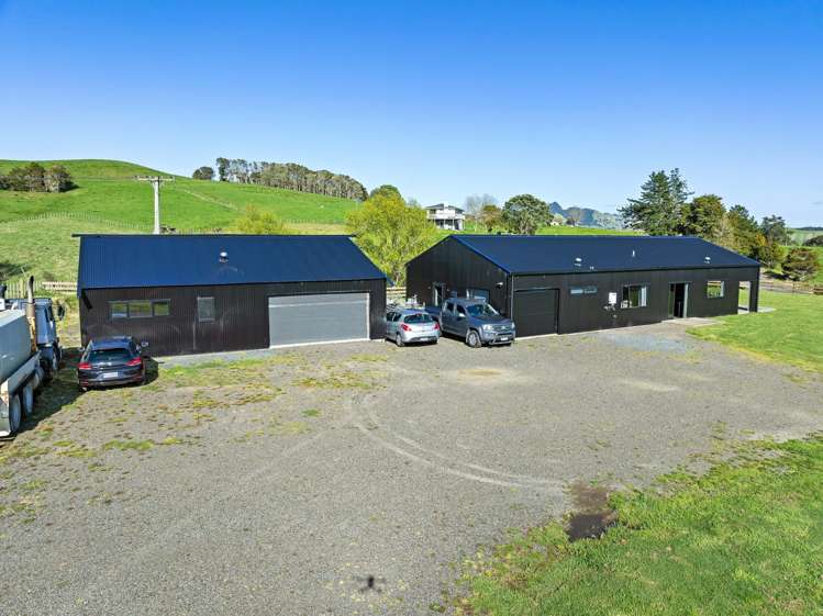 8 Paparoa Road Mangapai_21