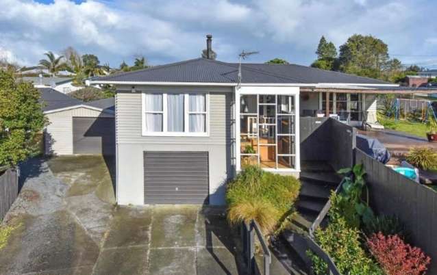 62 Christmas Road Manurewa_1