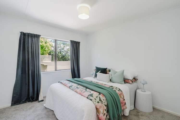 32 Lansdowne Crescent Glenview_15