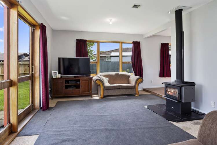 17 Gibbs Drive Woodend_5