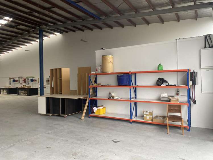 15 Dolamore Place Wainoni_9