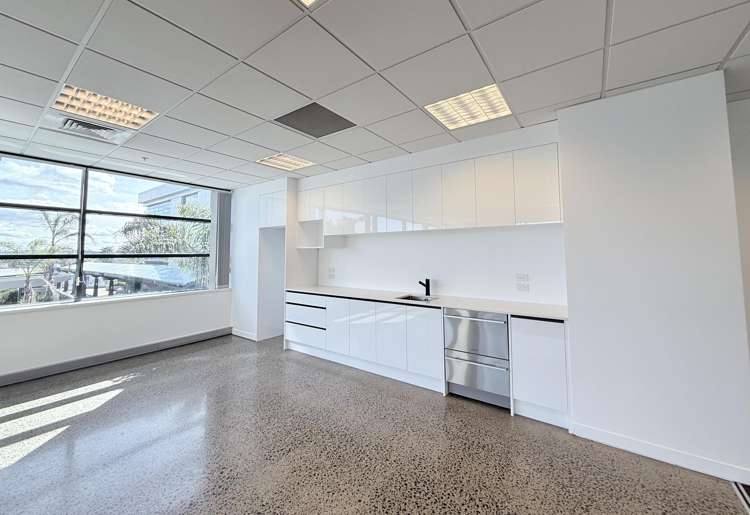 Level 1,61 Constellation Drive Albany_4
