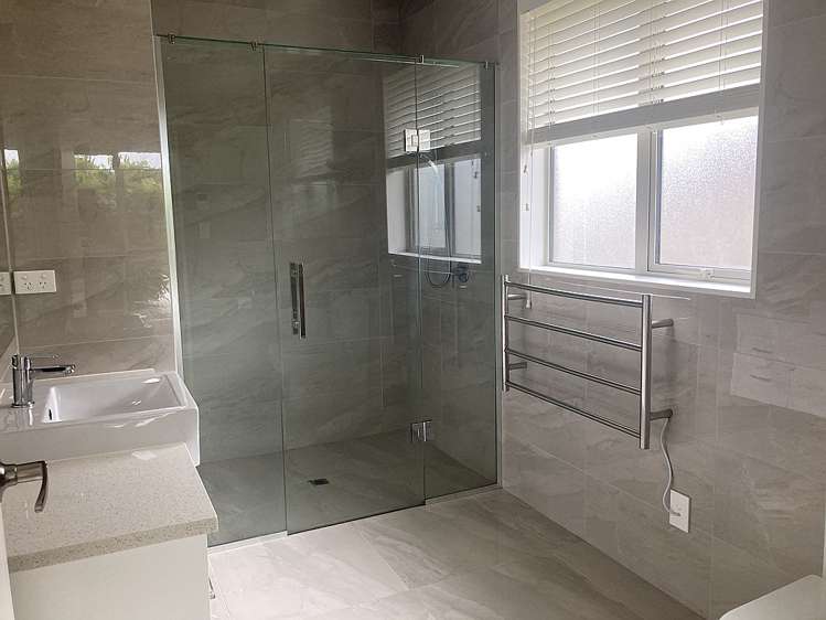 1 Portofino Point Karaka_7