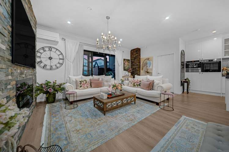 16 Lime Hill Rise Flat Bush_7