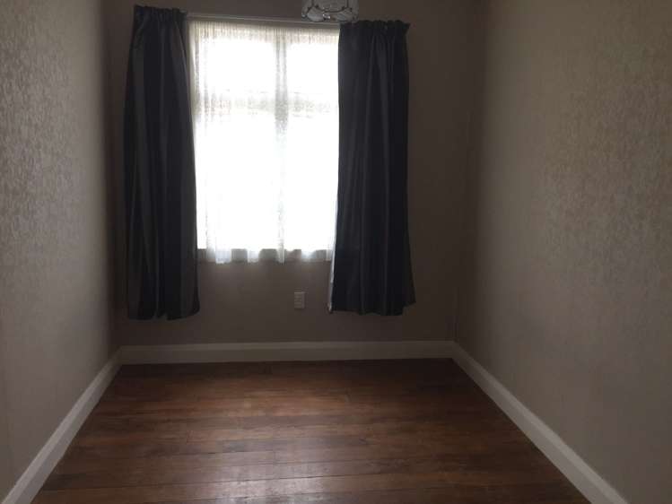 1 Cambridge Street Pahiatua_5