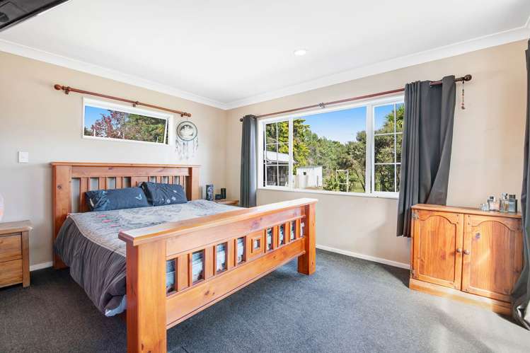 2832 Kaipara Coast Highway Glorit_11