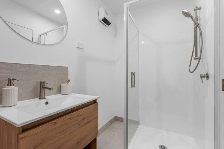 1-9/160 Clarence Street Riccarton_8