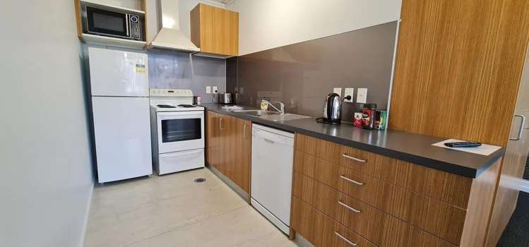 2F/107 Manners Street Te Aro_4
