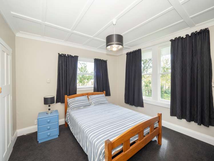 2532 Lake Ferry Road Pirinoa_14