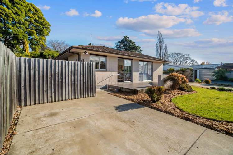 1/8 Hythe Lane Saint Martins_20