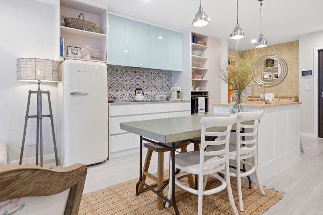 Highly motivated to sell, Chic Coastal Living