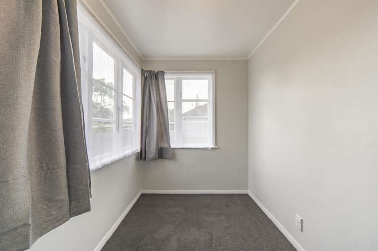 143 Cobham Drive Hamilton East_5