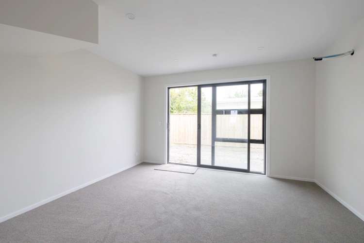 31 Wainuiomata Road_1