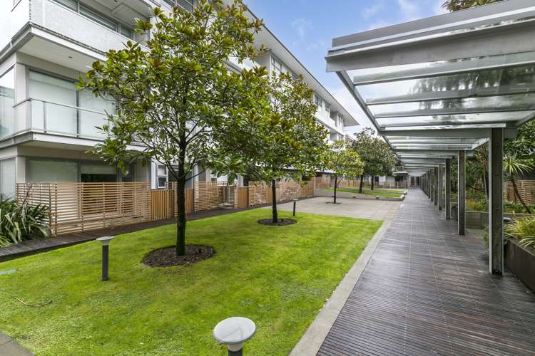 E105/28 Torrens Terrace Mount Cook_10