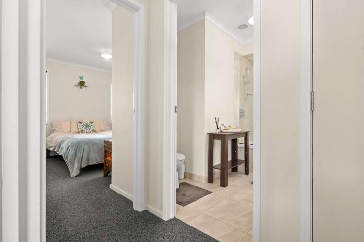 2/16 Highgrove Drive Grandview Heights_9