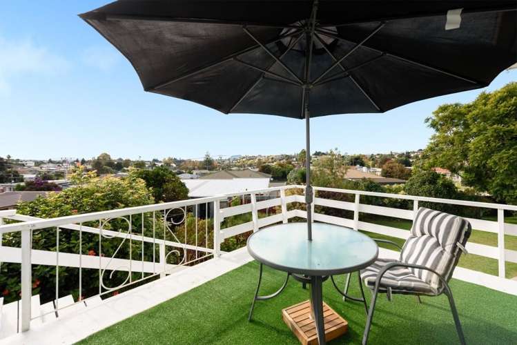 5 Upland Street Brookfield_1