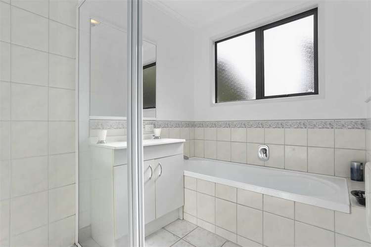 2/44 Claude Road Hillpark_11