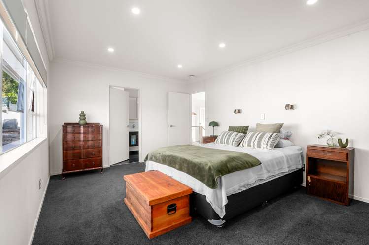 42 Gilbass Avenue Hamilton Lake_13