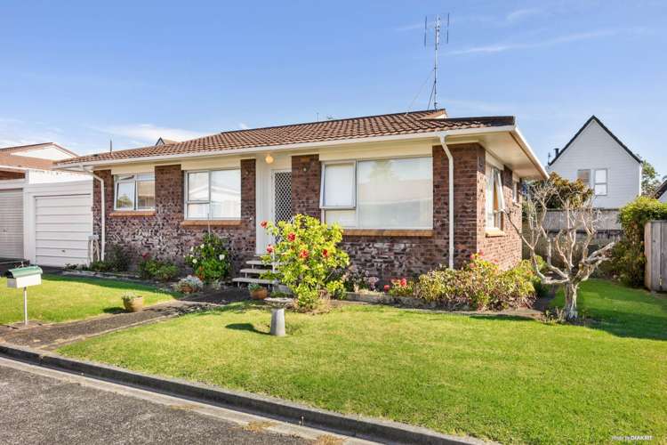 2/81 Shakespeare Road_0