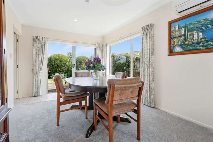 19 Castlehill Court Wattle Downs_7